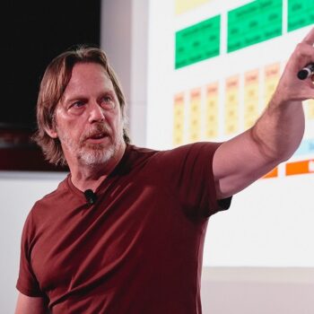 Джим Келлер — разработчик ключевых архитектур AMD и Intel намерен наладить массовое производство небольших фабрик по выпуску чипов