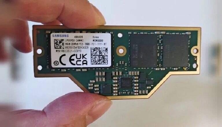 Lenovo показала крошечный модуль перспективной оперативной памяти LPCAMM2 с частотой 9600МТ/с объёмом 96 гигабайт