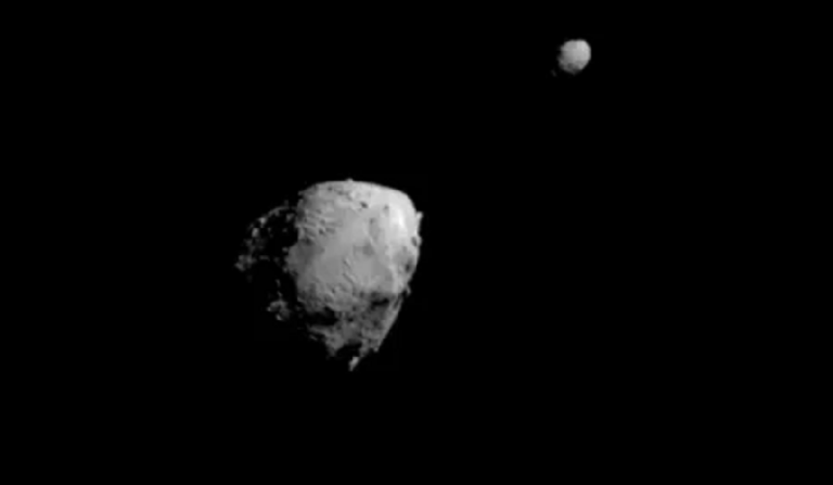 Миссия NASA впервые изменила орбиту астероида