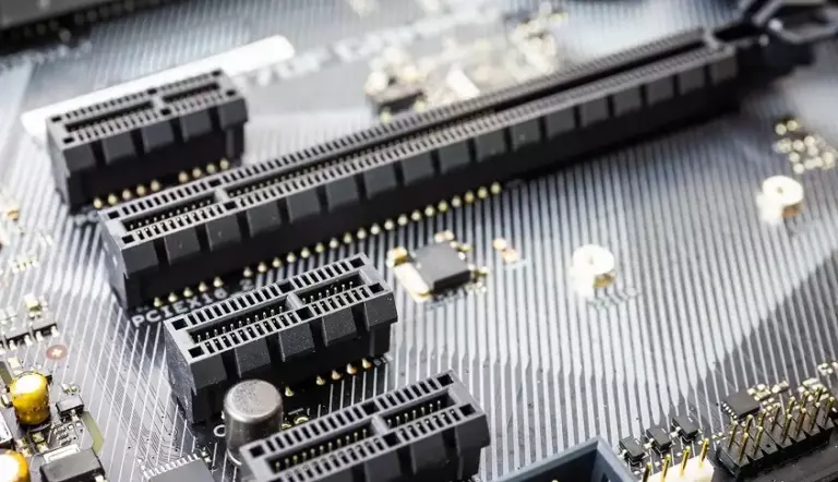 Раскрыты характеристики и сроки утверждения стандарта интерфейса PCI-Express 8.0